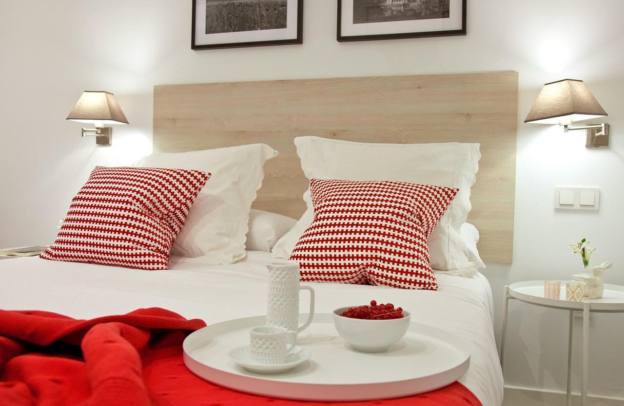 Feelathome Madrid Suites Apartments Екстериор снимка