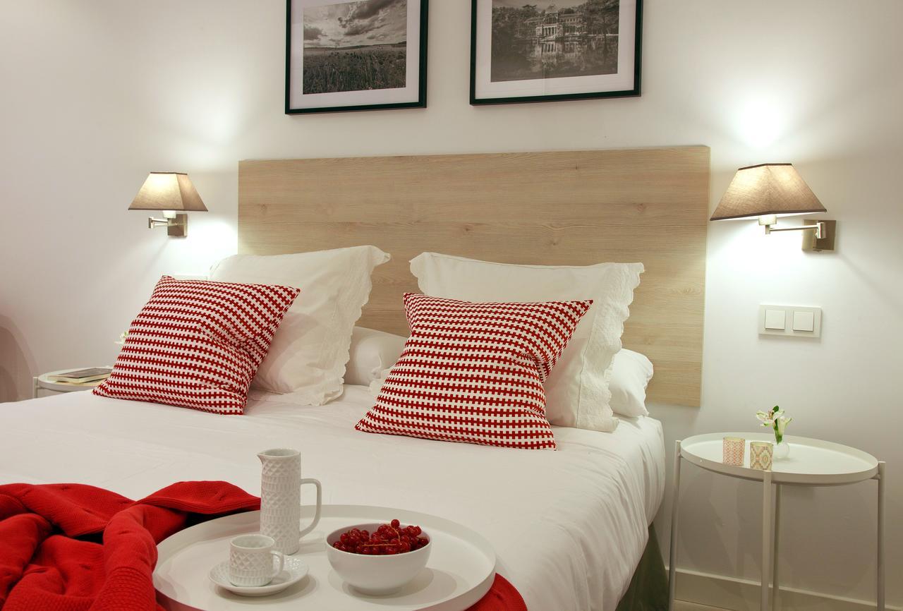 Feelathome Madrid Suites Apartments Екстериор снимка
