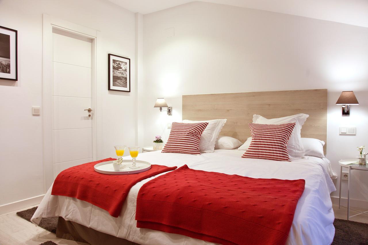 Feelathome Madrid Suites Apartments Екстериор снимка